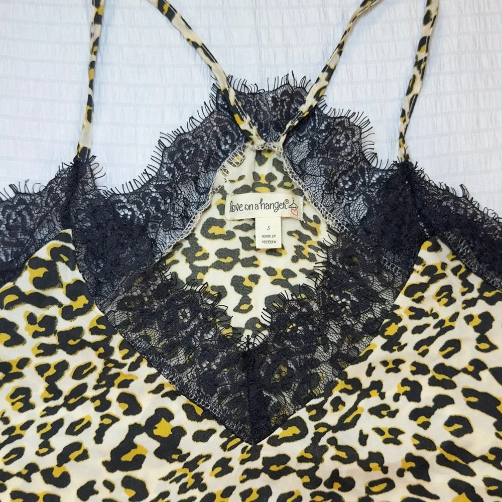NWT Love on a Hanger Leopard Primt Lace Trim Camisole Tank Top Satin SMALL